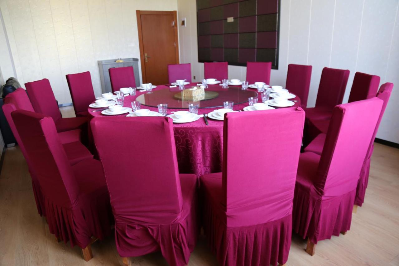 Hotel Anhui Ломе Экстерьер фото