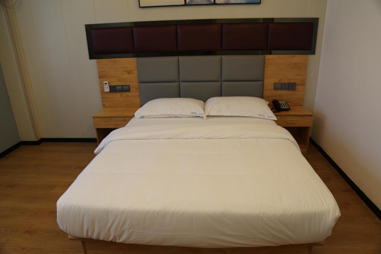 Hotel Anhui Ломе Экстерьер фото