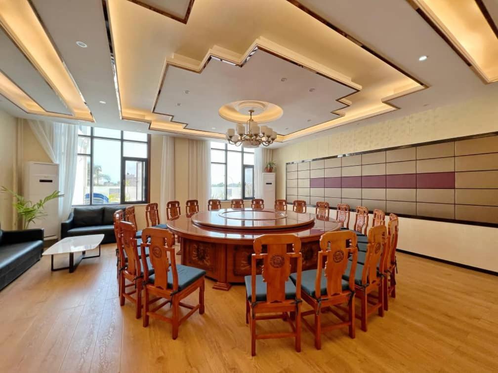Hotel Anhui Ломе Экстерьер фото