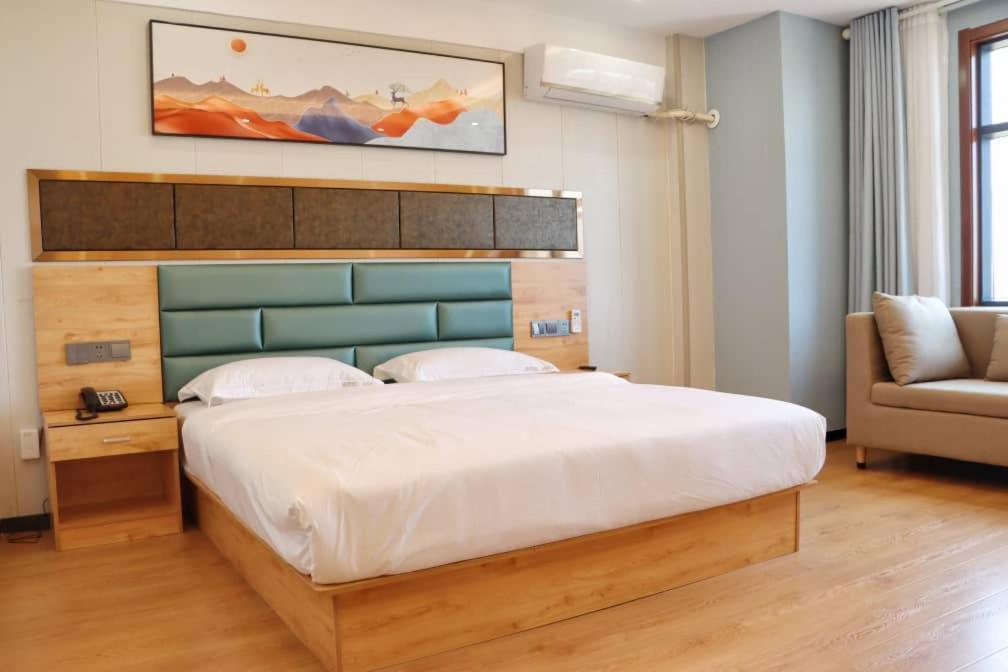 Hotel Anhui Ломе Экстерьер фото