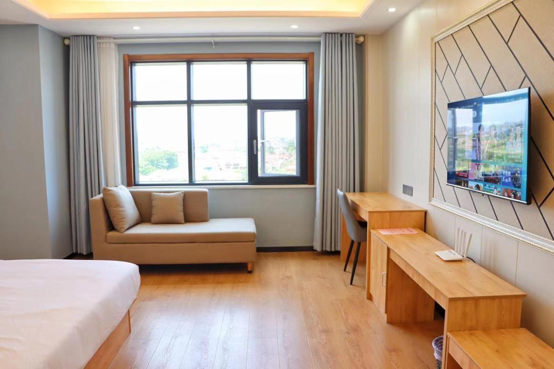 Hotel Anhui Ломе Экстерьер фото